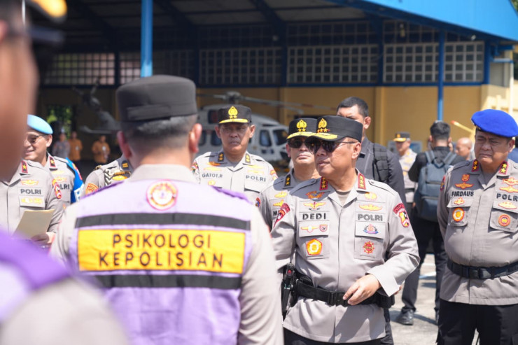 Polri Kerahkan Pasukan ke Aceh, Sumut, dan Sumbar — Percepatan Tanggap Bencana &amp; Dukungan Penanganan Lapangan