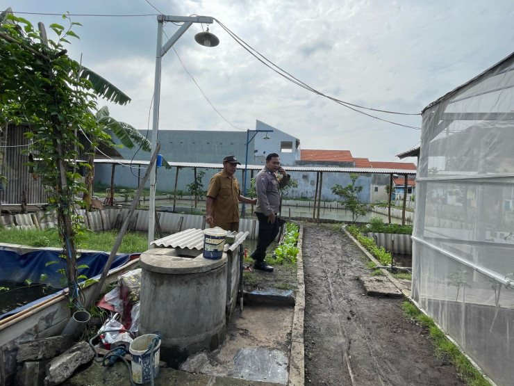 Bhabinkamtibmas Desa Bangah, Kelompok Tani dan Karang Taruna Turung Bareng ke Green House Ketahanan Pangan