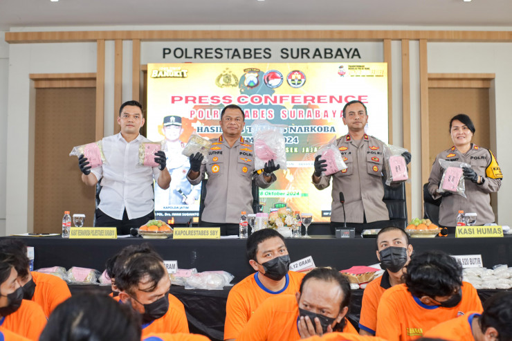 Polrestabes Surabaya Berhasil Ungkap Jaringan Narkoba, 16 Kg Sabu Disita
