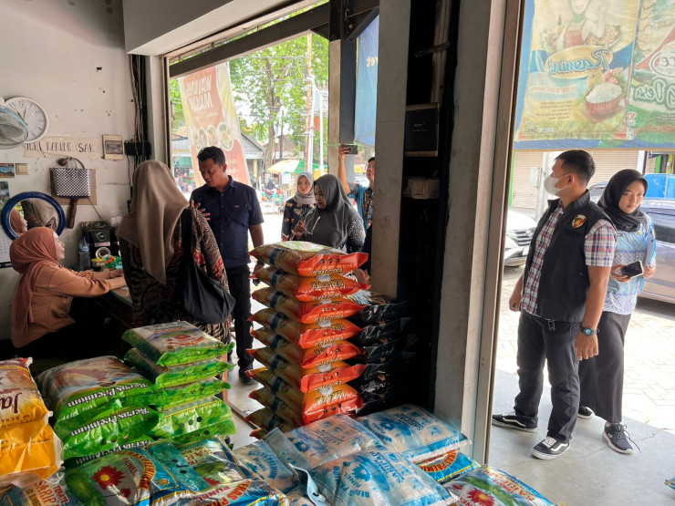 Polres Bojonegoro Bersama Pemkab Lakukan Sidak Gabungan, Pastikan HET Beras Tetap Terkendali