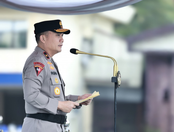 Pimpin Apel Gelar Pasukan Ops Keselamatan Semeru 2025, Wakapolda Jatim Tekankan Kamseltibcarlantas