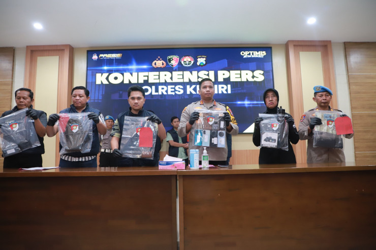 Kurang dari 24 jam Polres Kediri Berhasil Amakan Pelaku Pembunuhan