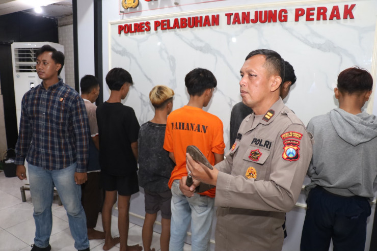 Polres Tanjungperak Kembali Amankan 6 Remaja Kelompok Gangster Team Error Surabaya