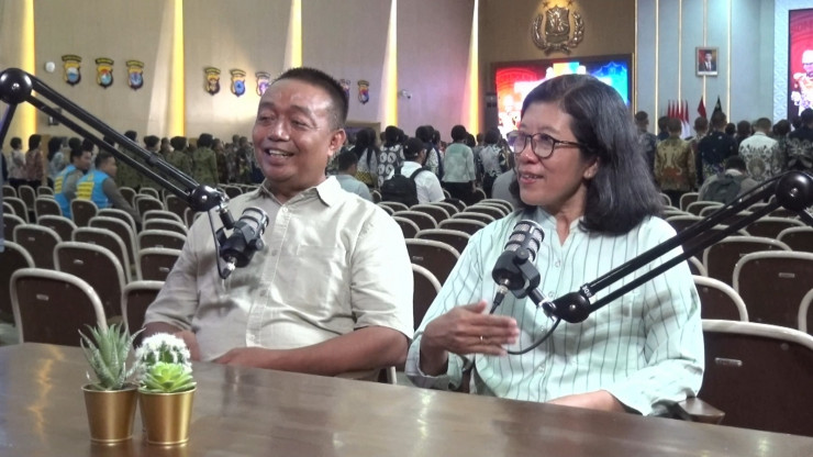 Ibu Taruni Akpol Regina: Ditanya 'Habis Berapa M', Lah Wong Saya Tukang Warung