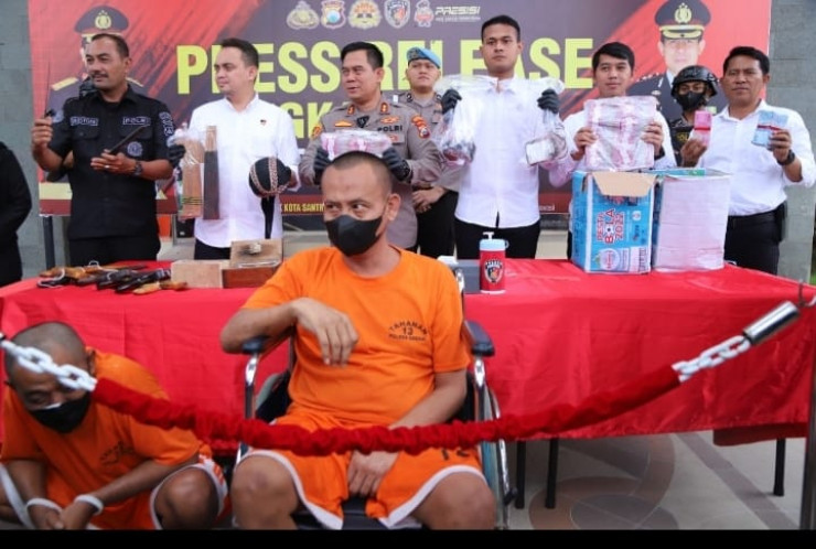 Polres Gresik Ungkap Kasus Dukun Palsu Pengganda Uang, 2 Tersangka Diamankan