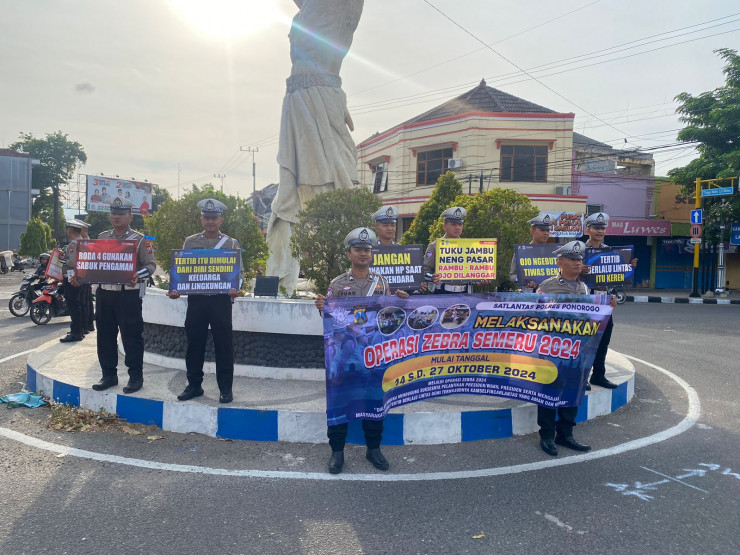 Operasi Zebra Semeru 2024 di Ponorogo, Pengendara Tertib Dapat Reward