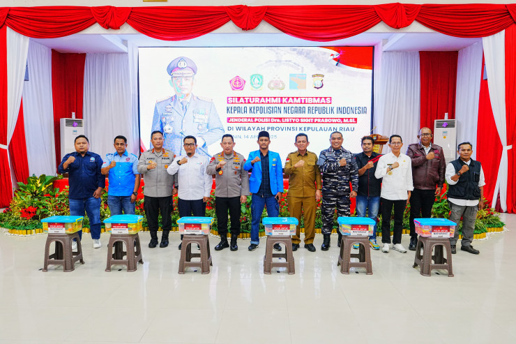 Beri Arahan Silaturahmi Kamtibmas di Polda Kepri, Kapolri Instruksikan Jaga Semangat Persatuan