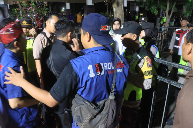 Polres Probolinggo Siagakan 400 Personel Gabungan Amankan Debat Perdana Cabup dan Cawabup