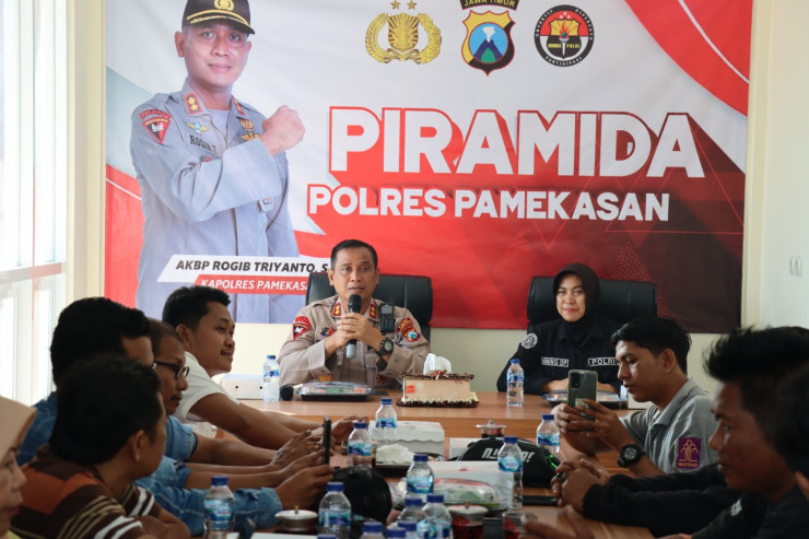 Sinergitas Jaga Kamtibmas Bersama Awak Media, Polres Pamekasan Kembali Gelar PiramidaSinergitas Jaga Kamtibmas Bersama Awak Media, Polres Pamekasan Kembali Gelar Piramida
