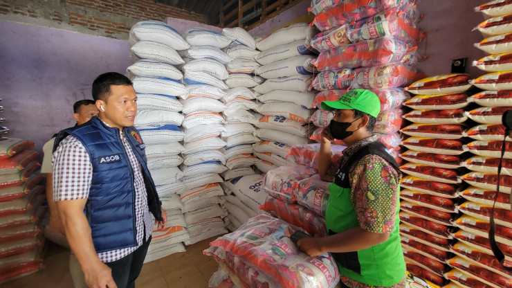 Satgas Pangan Polresta Sidoarjo Cek Harga Beras di Pasar Larangan