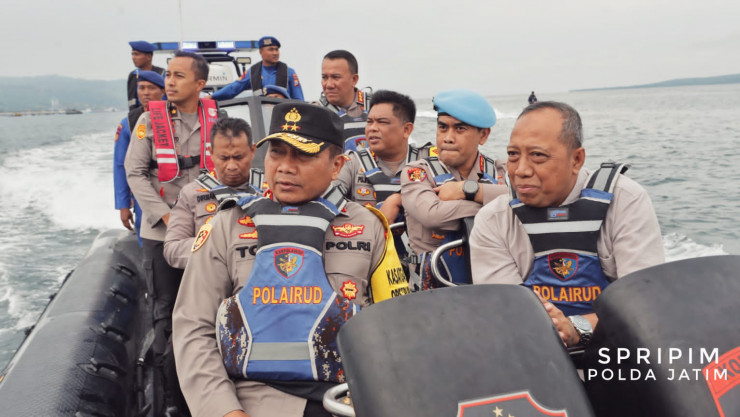 HARI KEDUA KTT G20 , KAPOLDA JATIM PIMPIN PATROLI LAUT