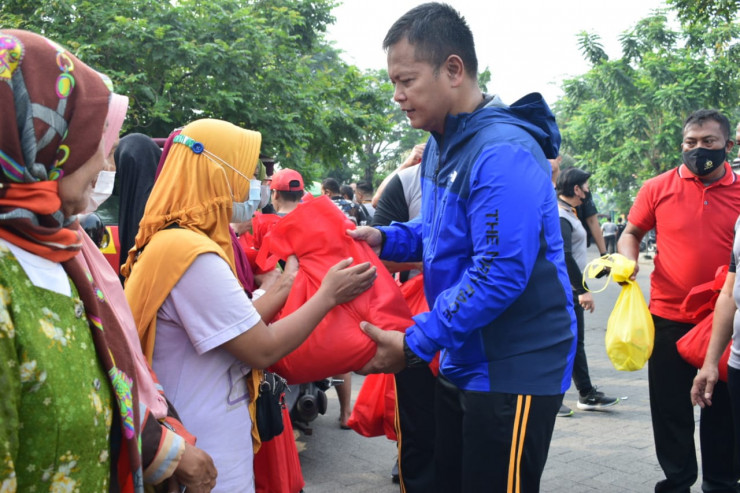 Polresta Sidoarjo Gencarkan Vaksinasi Covid-19 ke Pasar