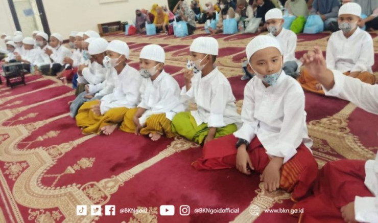 Gelar Khitanan Massal, Babinrohis Korpri BKN Harapkan Anak-Anak Sehat saat Kembali Sekolah
