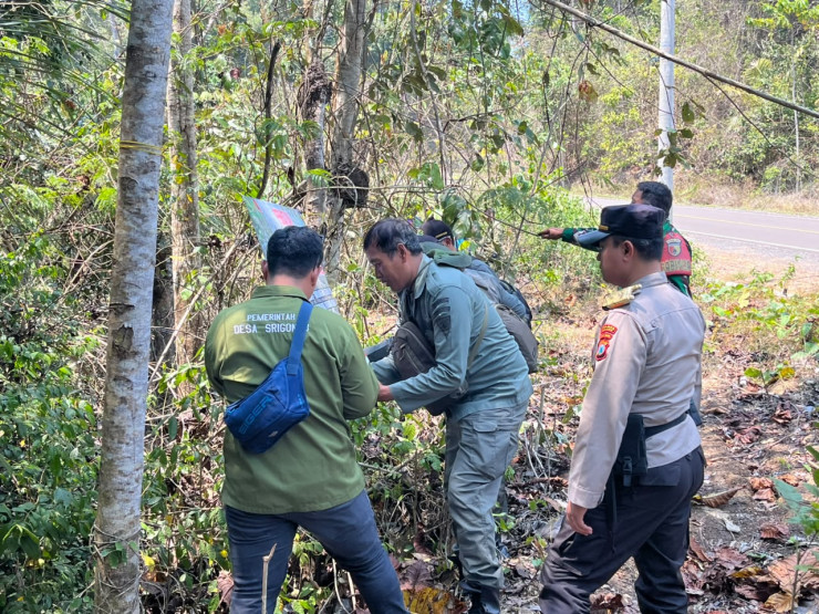Polres Malang Gencarkan Deteksi Dini Karhutla, Sisir Area BKPH Sengguruh di Bantur