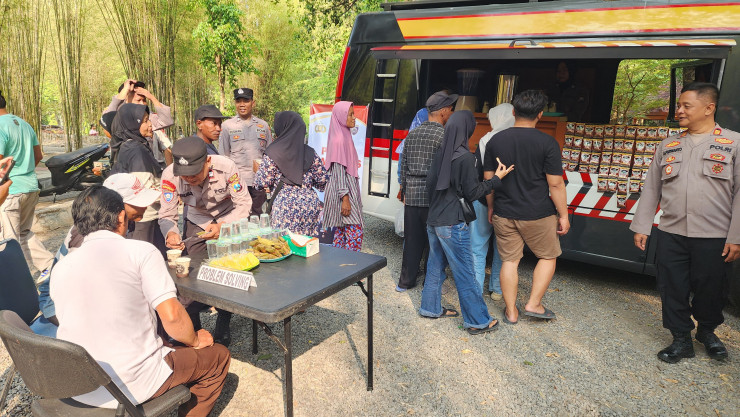 Sinergi Tanpa Sekat, Polres Ngawi Gelar Pojok Kamtibmas Bersama Warga