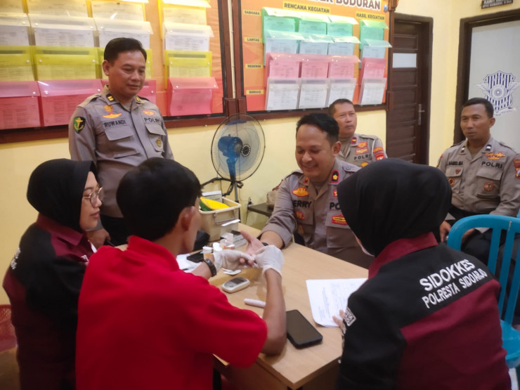 Antisipasi Penyakit Metabolisme, Polisi Sidoarjo Dicek Kesehatan