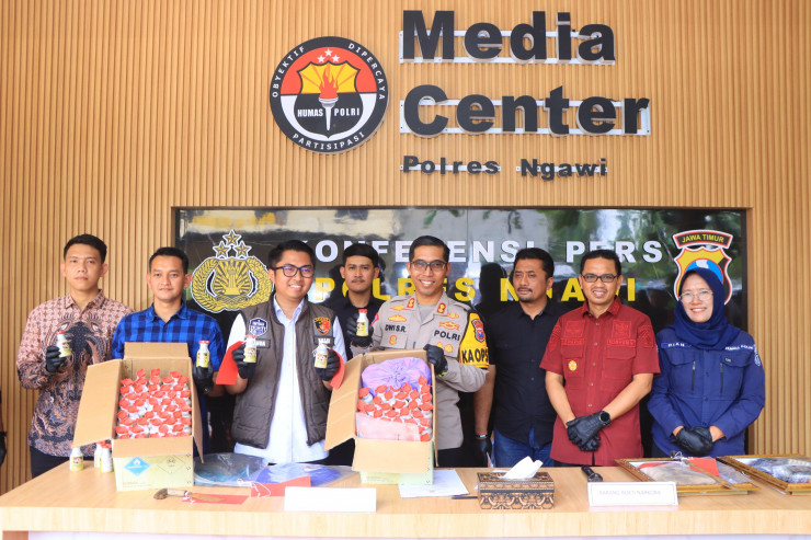 Polisi Berhasil Ungkap Pemalsuan Obat Tikus di Ngawi
