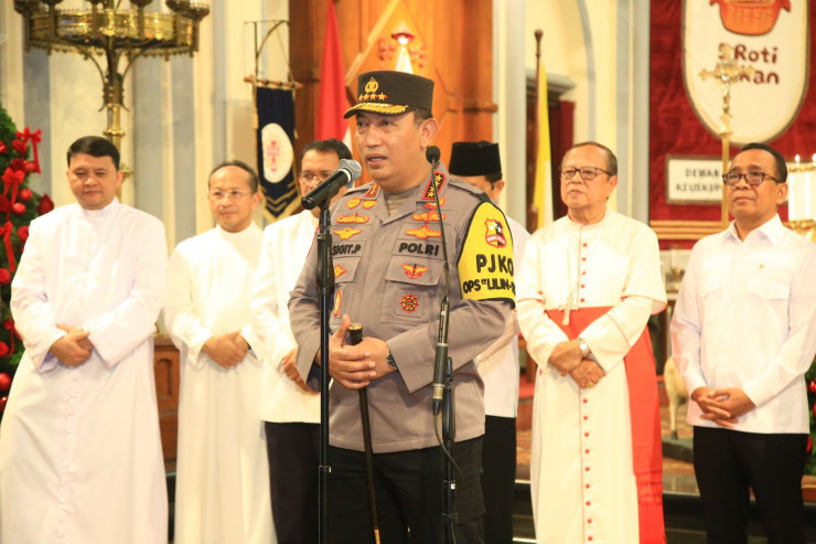 Jelang Ibadah Malam Natal, Menko Polkam-Kapolri Tinjau Gereja GKI Samanhudi dan Gereja Immanuel